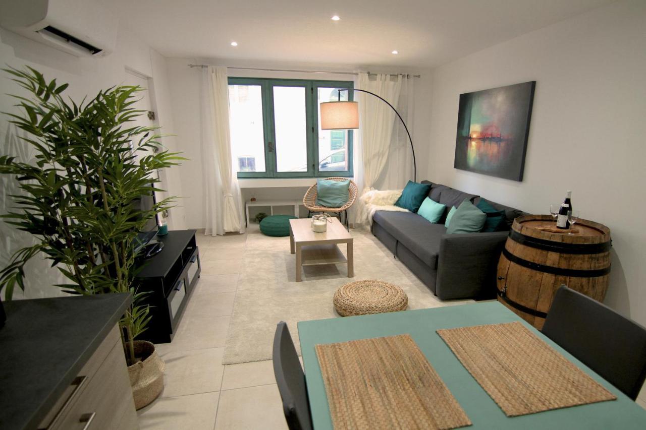 Apartment Right In The Heart Of 세테 외부 사진