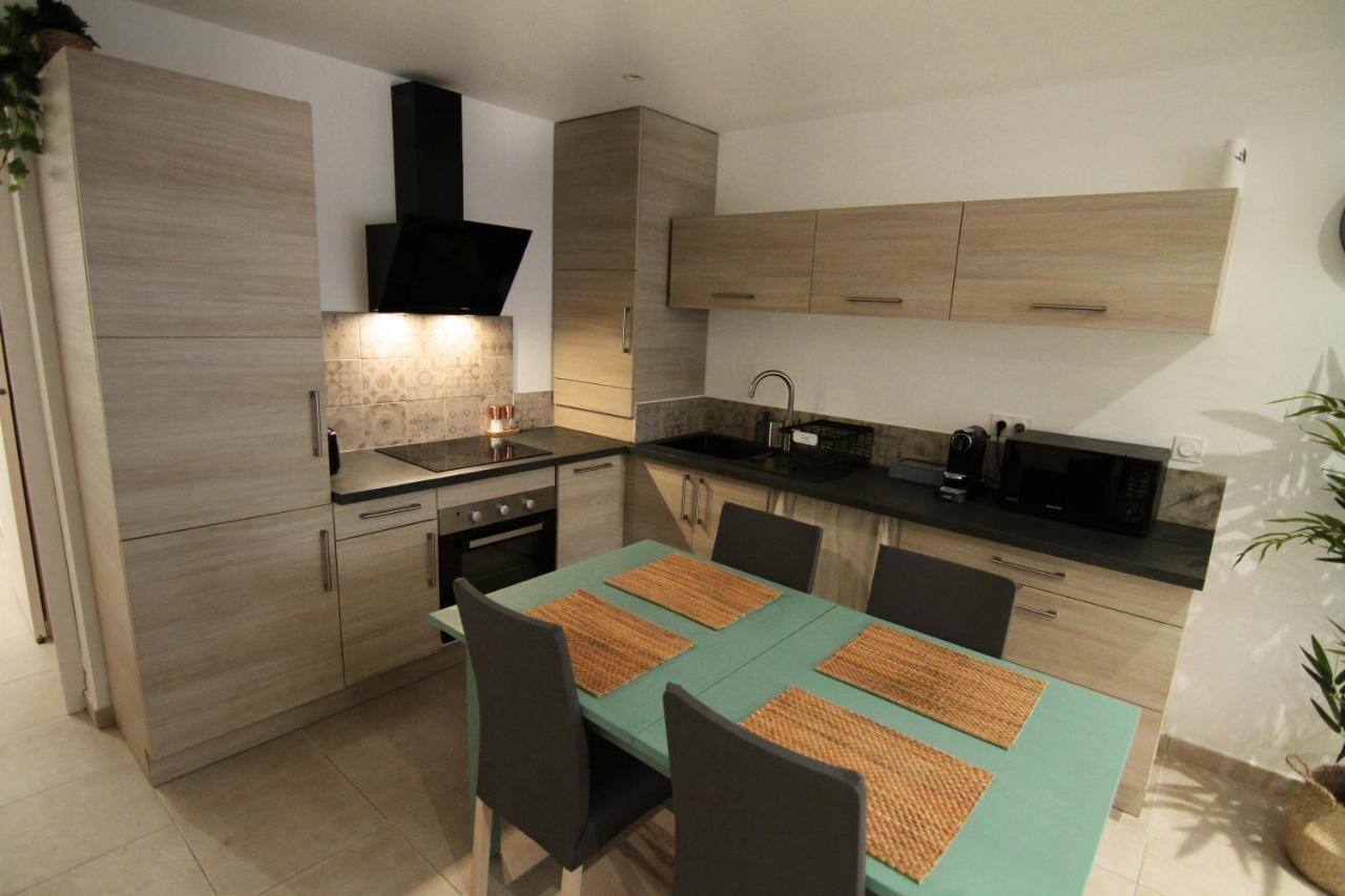 Apartment Right In The Heart Of 세테 외부 사진