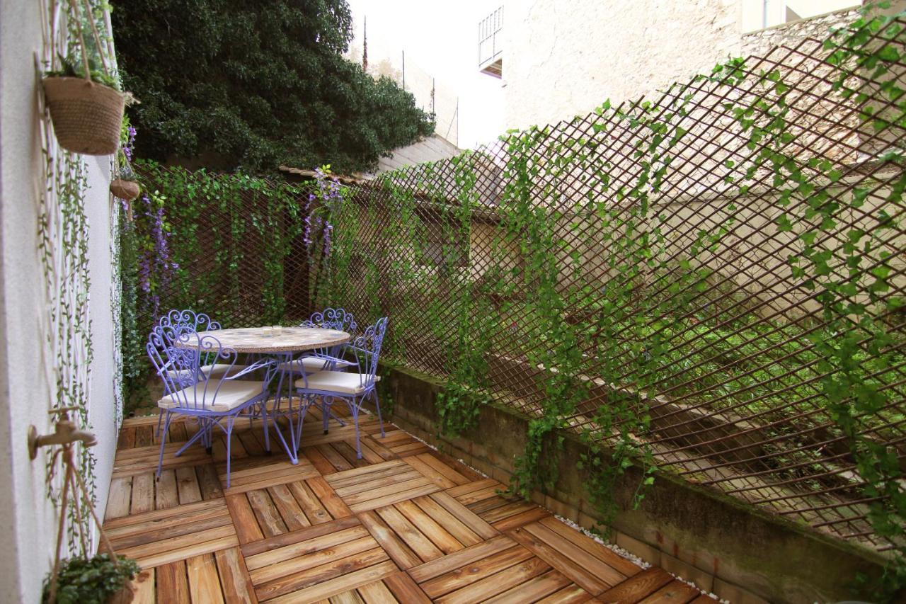 Apartment Right In The Heart Of 세테 외부 사진